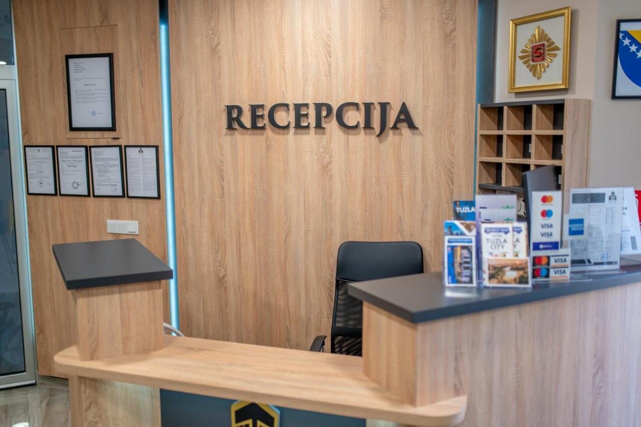 Hotel Soni Lux Тузла Екстериор снимка
