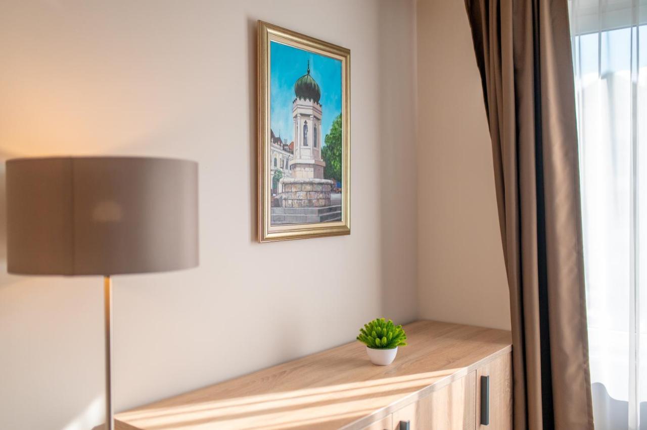 Hotel Soni Lux Тузла Екстериор снимка